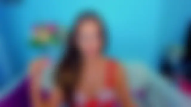 LindaaLu Adlı Modelin Canlı Sohbet Odası