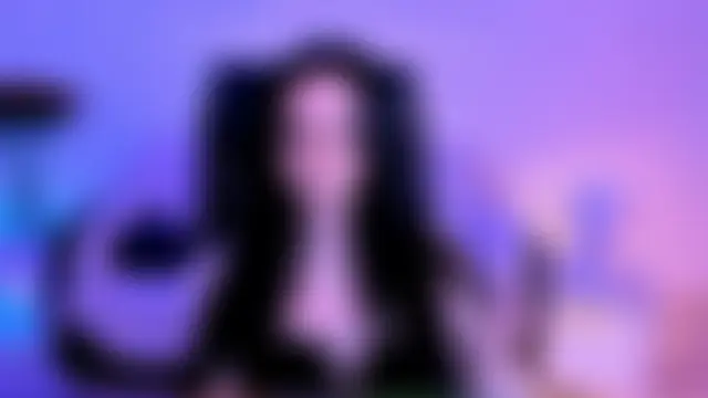 Chat +18 de MonicaLowes ao vivo