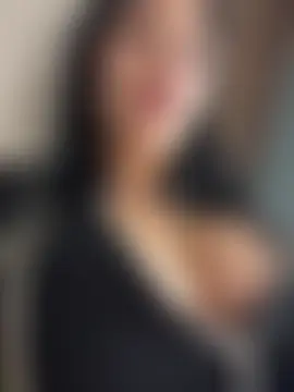 Emmily_19 Pertunjukan Webcam