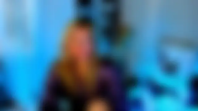 Chat soba uživo modela LoraBoyar