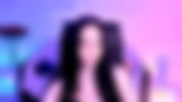 MonicaLowes Chat XXX in diretta
