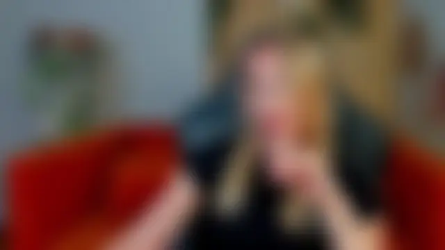 Sala de chat en directo de ElaraVoltage