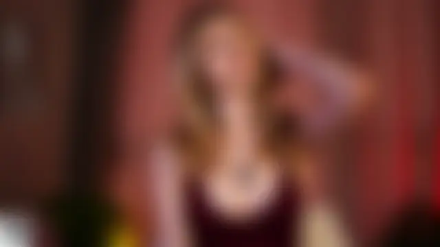 Chat +18 de Blossom_Dream ao vivo