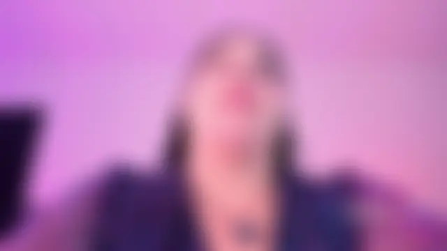 צ'אט XXX בשידור חי של AmberiniHoffman