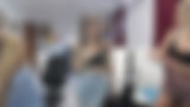 Dajla: απευθείας σέξι σόου στην κάμερα