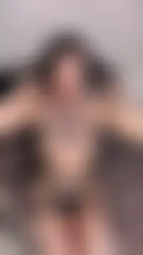 ZoeeZolton Show in webcam