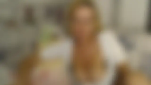 _karolynesyera_ Adlı Modelin Canlı XXX Sohbeti