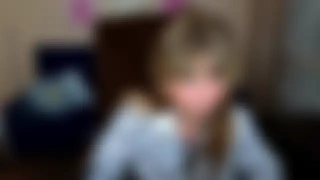 Pokój czatu na żywo – Melania_Cook