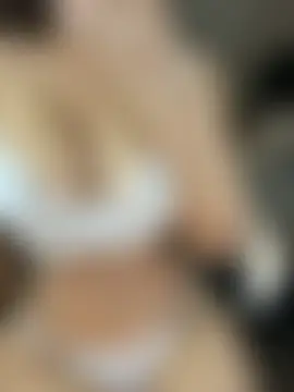 vanessa29_ élő XXX-chatje