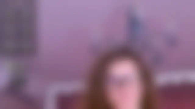 חדר צ'אט בשידור חי של KellyKleine