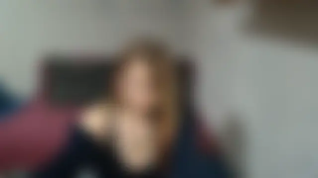 חדר צ'אט בשידור חי של Pilly_green_