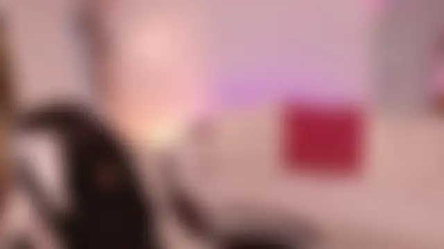 ChloeMoreti Live XXX-chat