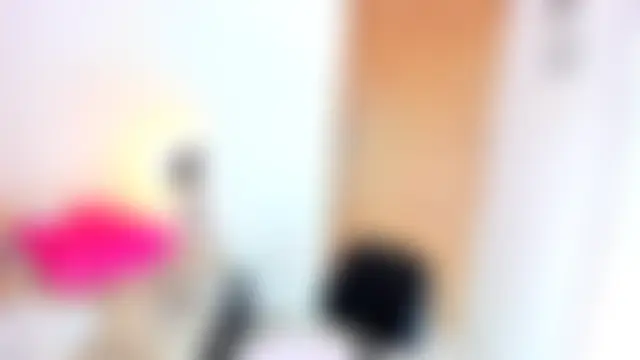 XXX chat uživo modela Emily_Coper18