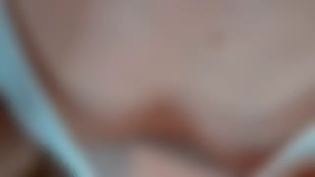 Živá chatovací místnost ExitedTroth
