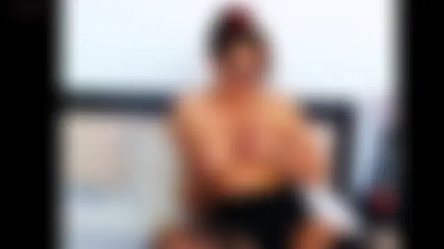LouiseBelle Chat XXX in diretta