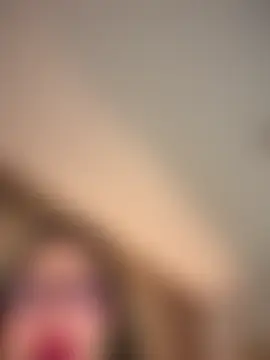 חדר צ'אט בשידור חי של andra_rose