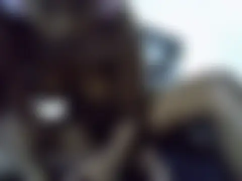 EnchantedVee чат на живо