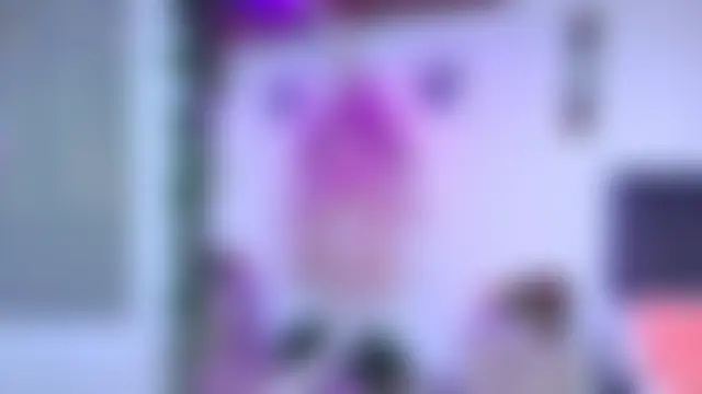 miaoconell élő XXX-chatje