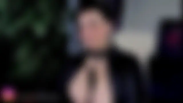 Chat +18 de QueenOfUrKink ao vivo