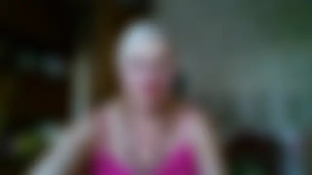 SweetCherry27's Live XXX Chat