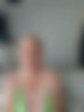 BellaUkCurvy's Webcam Show