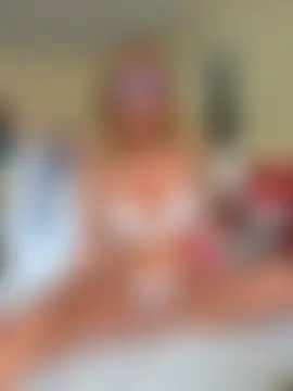 HotWifeLyn68 – Naživo chatovacia miestnosť