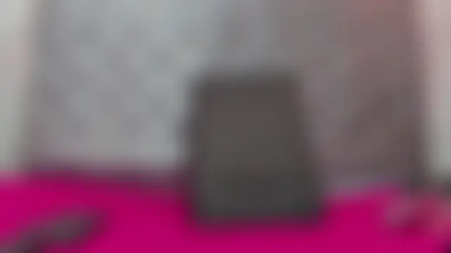 nymphomanyan Live XXX chat