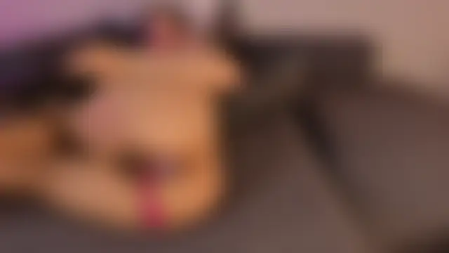 צ'אט XXX בשידור חי של emiliapink
