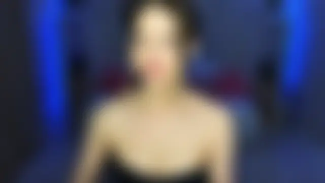 دردشة EmmyMills الجنسية المباشرة