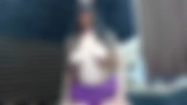 XXX chat uživo modela KrikaCat