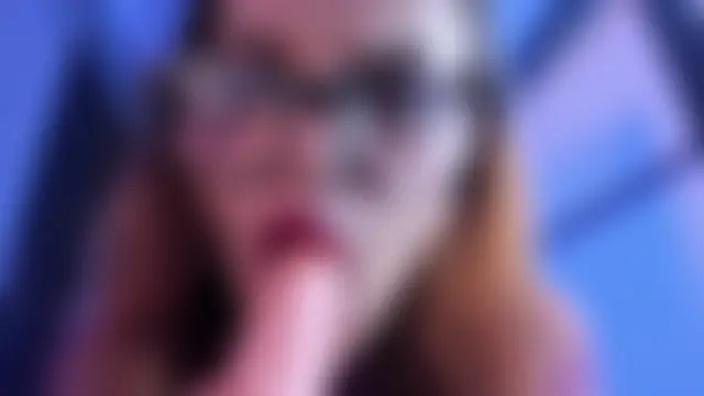 kittyBlossom_1 Adlı Modelin Canlı XXX Sohbeti