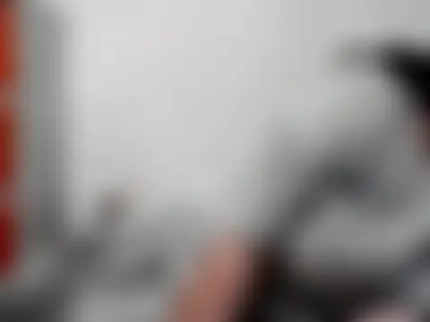 HornyPussie69n Live XXX chat