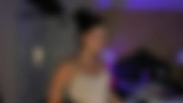 alanna_blaze Adlı Modelin Canlı XXX Sohbeti