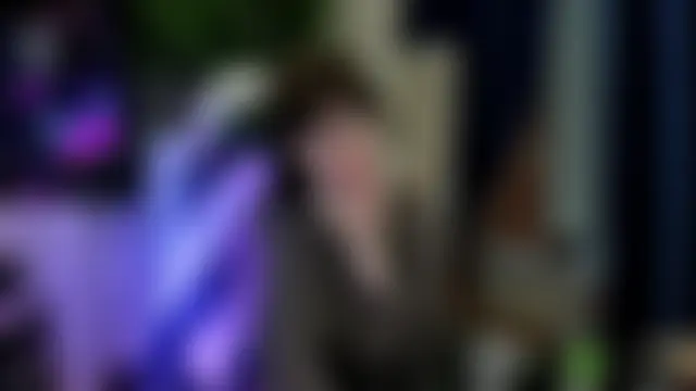 دردشة Melissa_Wells الجنسية المباشرة
