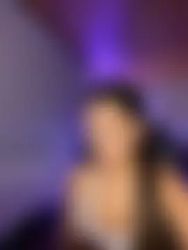 Sofia18_pinkk Adlı Modelin Canlı Sohbet Odası