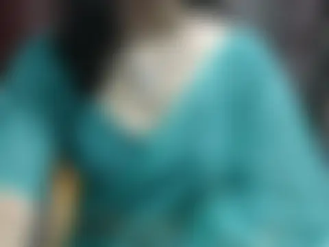 Adorable_Ayesha's Live Chat Room