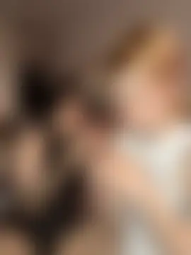 MiaAndAlice – Naživo XXX chat