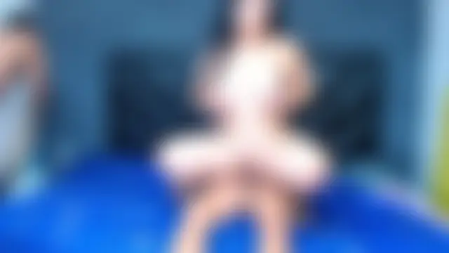 Show modela XgreatGroupShow na web-kameri