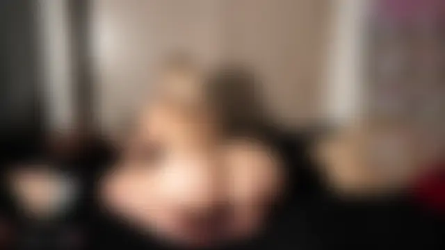 khloe__018 live XXX chat
