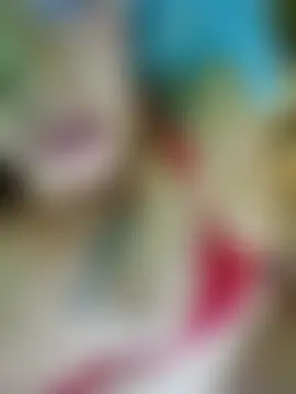 חדר צ'אט בשידור חי של Violett_Cinnamon