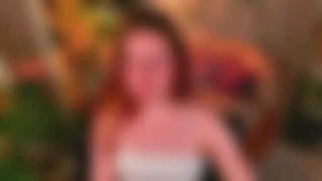 دردشة ChloeAster الجنسية المباشرة