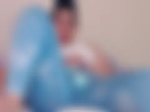 rosalie_lust: δωμάτιο απευθείας συνομιλίας