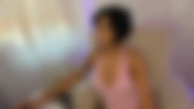 Chat soba uživo modela ElisaBaxter