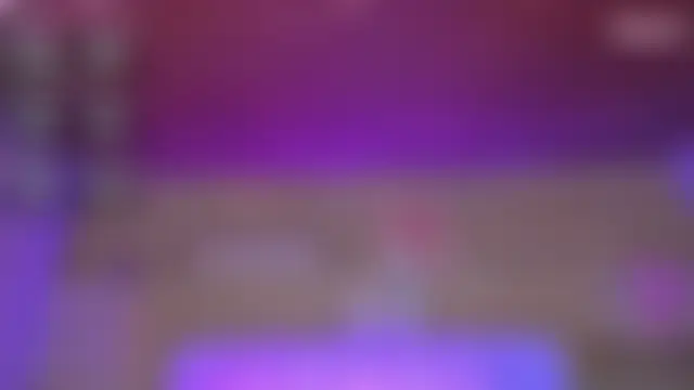 צ'אט XXX בשידור חי של mia_devine_