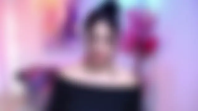 Julie_vancouver Adlı Modelin Canlı Sohbet Odası