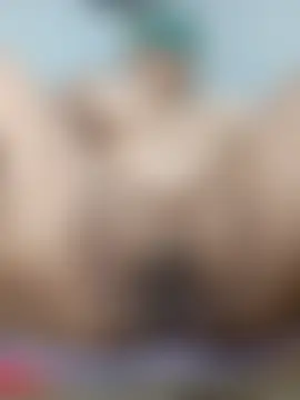 Lucky-hot-girls Adlı Modelin Canlı Sohbet Odası