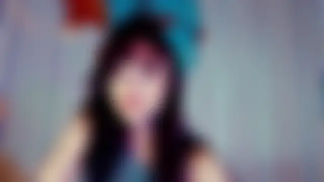 ArianaLight Adlı Modelin Canlı XXX Sohbeti