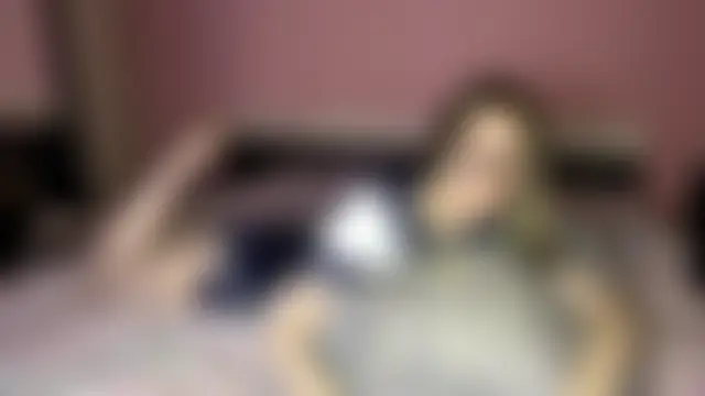 Chat +18 de Julia_Charm ao vivo