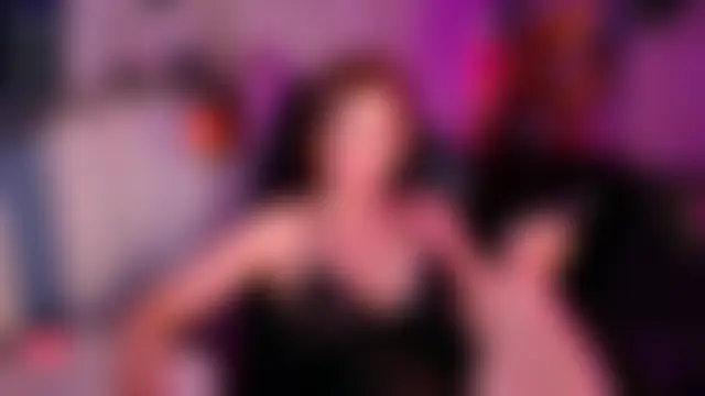LadyLLS Adlı Modelin Canlı XXX Sohbeti