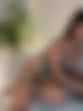 HotLdyllic Ruang Obrolan Langsung